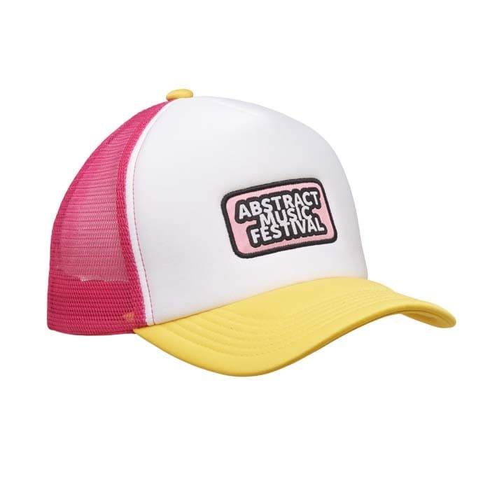 Casquette trucker en mousse à profil haut (10 cm) et 5 panneaux.