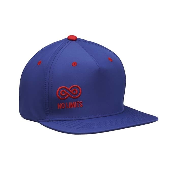 Casquette à visière plate en tissu pongé léger.