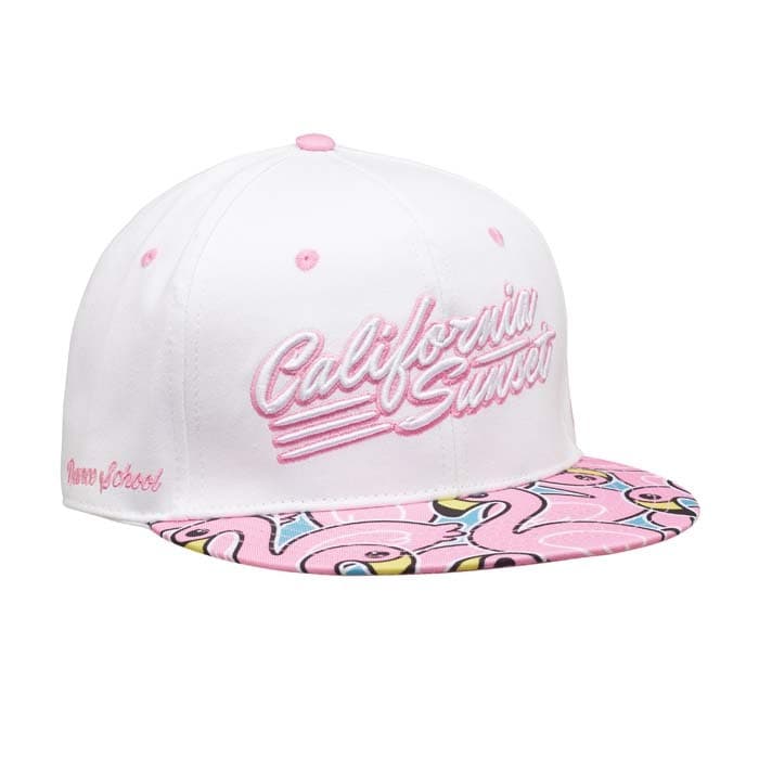 Casquette à 6 panneaux en sergé de coton avec visière plate en quadri.